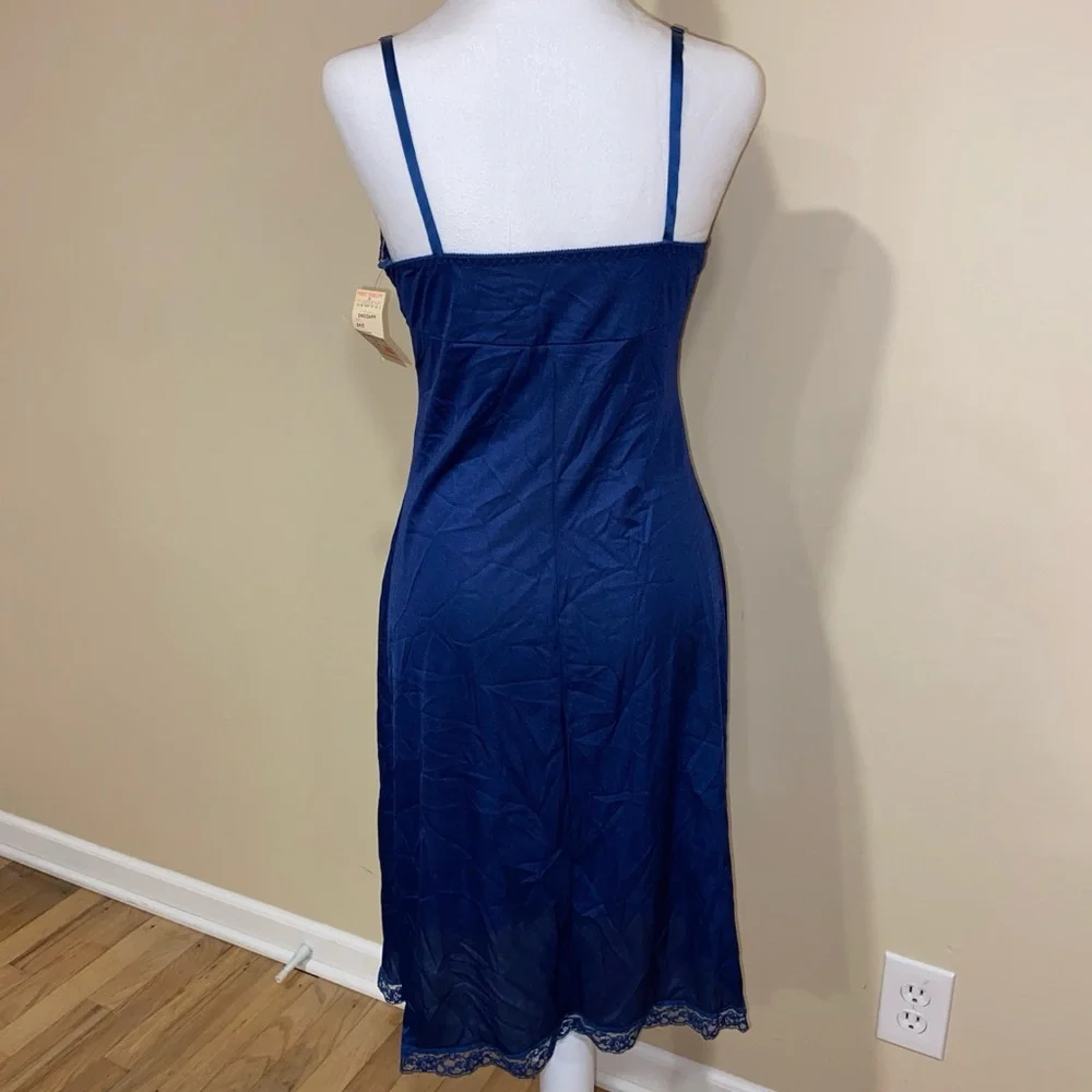 Vassarette Blue Lace Chemise - Picture 5 of 5